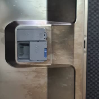 Arçelik Bulaşık Makinesi Kapak Ve İç Sacında Meydana Gelen Renk Değişimleri