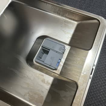 Arçelik Bulaşık Makinesi Kapak Ve İç Sacında Meydana Gelen Renk Değişimleri