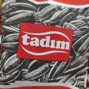 Tadım Ay Çekirdeği Bayat Ve Kokuyor