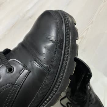 Zara Markalı Botların Kalitesizliği
