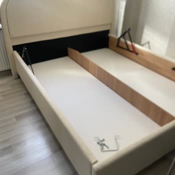 Vivense Bazan Eksik Kurulamadan Bırakıp Gittiler