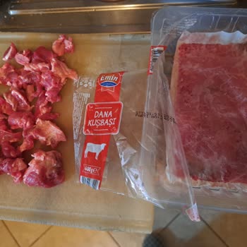 BİM Emin Et Sinirleri Ve Yağları Satıyor