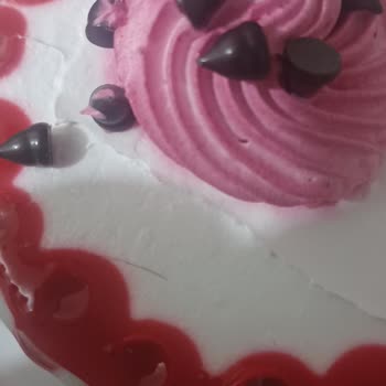 Ice Rose Pastanesi Pastadan Kıl Çıktı