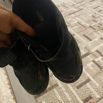 Vicco Markalı Ayakkabı 3 Ayda Çürüdü