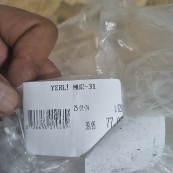 Beşler Market Meyve Fiyat Etiketindeki Dikkat Çekici Hata