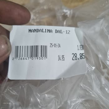 Beşler Market Meyve Fiyat Etiketindeki Dikkat Çekici Hata