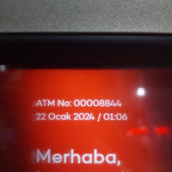 Akbank ATM'si Paramı Koruma Altına Aldı 5 Gündür Bekliyorum