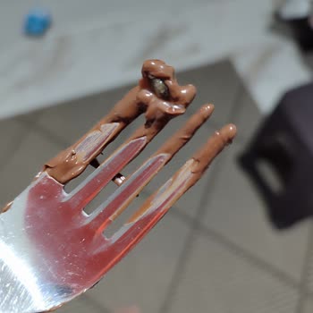 Torku Ekmeğe Sürme Banada Böcek Çıktı
