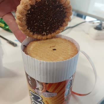 Eti Gıda Eti Cinden Çıkan Canlı Kurtlar