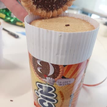 Eti Gıda Eti Cinden Çıkan Canlı Kurtlar