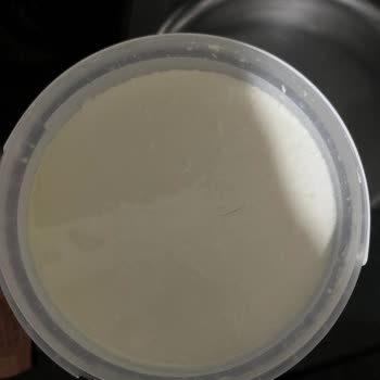 Sütaş Yoğurt İçinde Kıl Çıktı