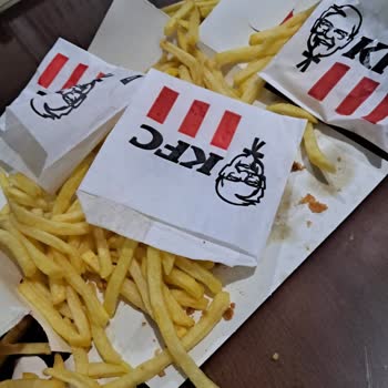 Sultanbeyli Atlaspark KFC Kesinlikle Pişmanlıktır