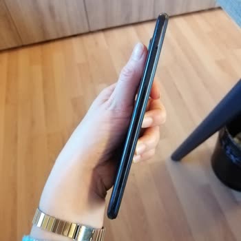 Samsung Telefon M32 Yamuldu