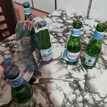 Kızılay Maden Suyu Açık Kapaklar