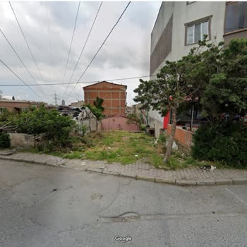 TEİAŞ Gaziosmanpaşa Küçükköy Üzerinden Geçen Yüksek Gerilim Hattı.