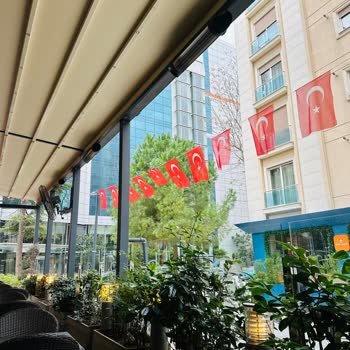 Caddebostan Ckm Kahve Dünyası Caddebostan'a Yakışmıyor