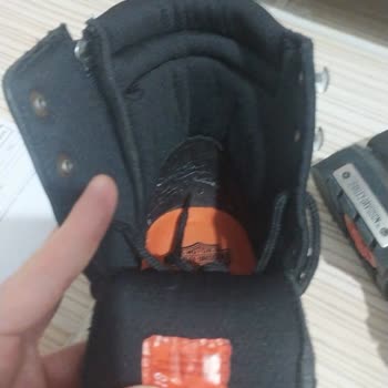 Yeşil Kundura Müşterilere Kullanılmış Bot Gönderip, Geri İade Almıyor!