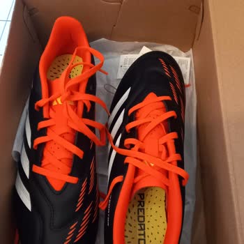 Adidas Mağazası İade Kabul Etmiyor Tüketici Haklarını Tanımıyor!