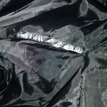 DeFacto Mont Etiketinin Altında Başka Etiket Olması