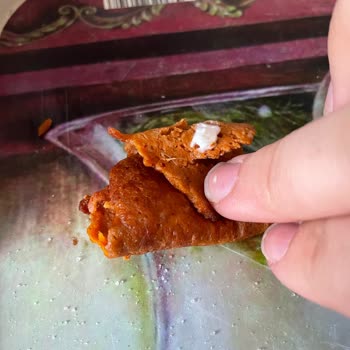 Lezita Tavuk Dönerin İçinde Tavuk Tüyü Ve Kılları