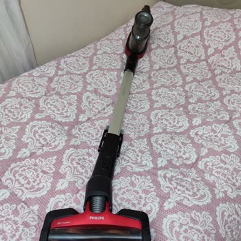 Philips Dikey Süpürgenin Motorundan Ses Geliyor!