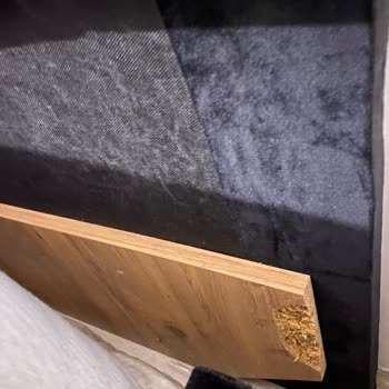 Vivense Mobilya Firmasından Şikayetçiyim.