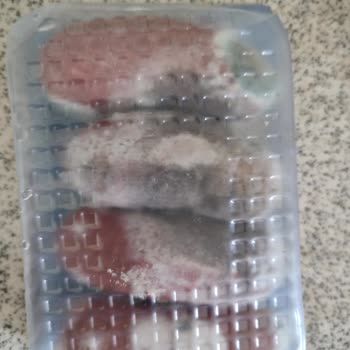 Ambalajı Açılmadığı Halde Buzdolabında Bozulan Beşler Sucuk