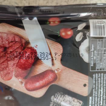 Ambalajı Açılmadığı Halde Buzdolabında Bozulan Beşler Sucuk