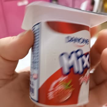 Danone Meyveli Yoğurttan Kıl Çıktı