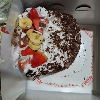 Evcim Pastanesi (Bursa) Görselle Aldatmaca