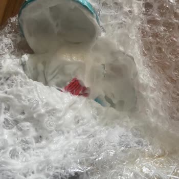 Procsin Kozmetik Firması, Kırık Ürün Gönderimi Sonrası 7 Aydır Dönmedi