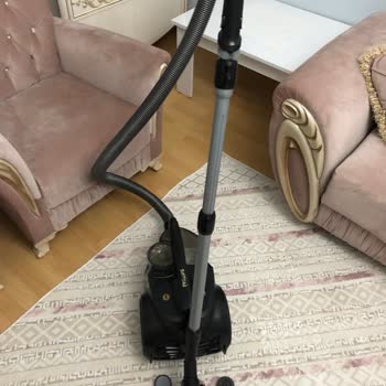 Philips Süpürge Başlığı Tekerlek Ve Hortum Geçme Aparatı Kırıldı