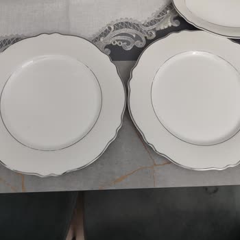 Aryıldız Tabakların Hepsinin Boyası Kalktı