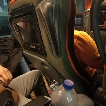 Öz Elbistan Seyahat Pis Otobüs Saygısız Muavinler Küçücük Koltuklar