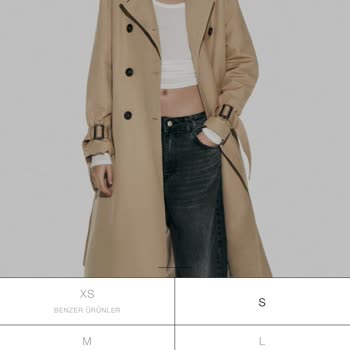 Zara'nın Hatasını Düzeltmesini Bekleyen Sabırlı Müşteri