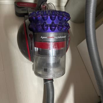 Dyson Hijyen Ve Pratikliği Beni Üzdü.