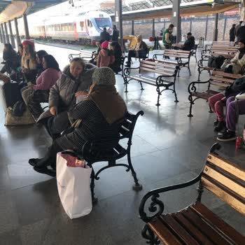 TCDD İzmir Gar Kış Sabahı