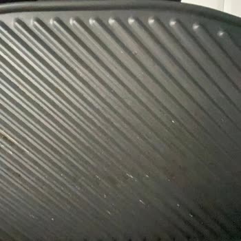 Karaca Tost Makinesi Izgara Bölümü Aşınma Çizik