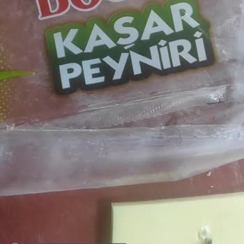 Yabancı Cisimler Kaşarın İçerisinde!
