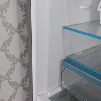 Siemens Ev Aletleri Buzdolabı Delik