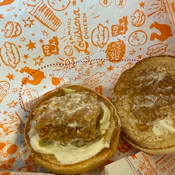 Popeyes'da 74,99₺'ye Satılan İçi Boş Sandviç