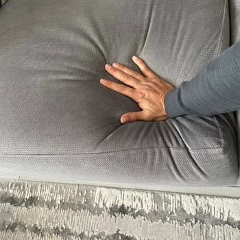 Doğtaş Oturma Grubunda Çökme Var.