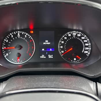 Renault Clio Akü Şarj Oluyor Sorunu