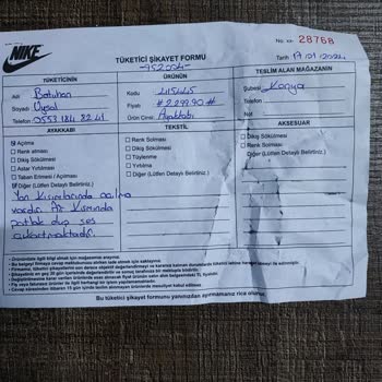 Nike Firmasının Air Monarch Ürünü İle İlgili Büyük Bir Sorun