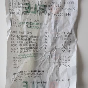 Harras Ekmekte Garip Maddeler Ve İlgisiz Market Tepkisi