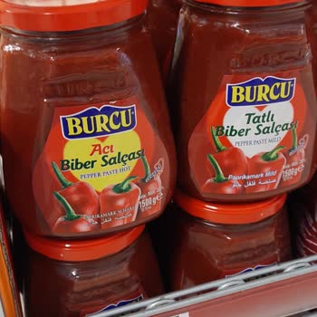 Burcu Gıda Markalı Biber Salçasında Kimyasal Koku Ve Tad Değişikliği