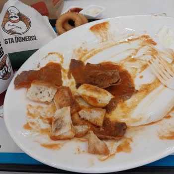 Usta Dönerci Verdiğimiz Parayı Helal Etmiyoruz