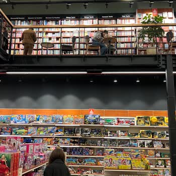 Penguen Kitabevi Mağazasının Ölümcül Tehlikeli Olması