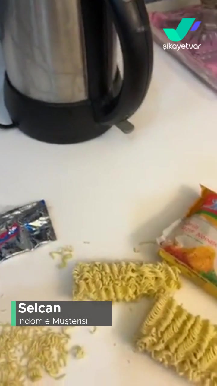 İndomie Noodle Böcek Vakası videonun kapak resmi