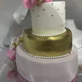 Liva Pastanesi (livapastacilik.com) Livapastacılık- Nişan Pastası Hüsranı